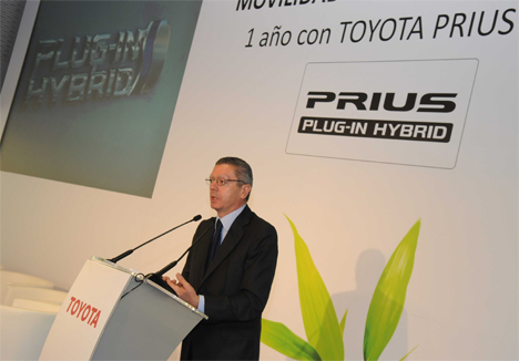 La jornada Experiencia de la movilidad eléctrica de Toyota en España que ha sido inaugurada por el alcalde, Alberto Ruiz-Gallardón.