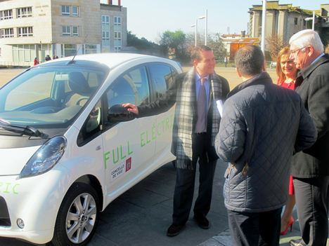 Nuevo coche electrico para el Ayuntamiento de Vigo