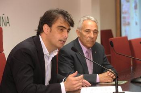Diego Calvo, presidente de la Diputación de Coruña junto a José Barcía Fernández, alcalde de Mugardos