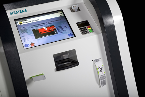Sistema de facturación y obtención de la tarjeta de embarque automáticos desarrollado por Siemens.