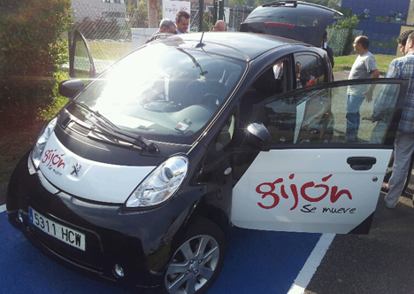 Peugeot iOn componente de la flota de vehículos eléctricos disponibles en el Par Científico Tecnológico de Gijón.