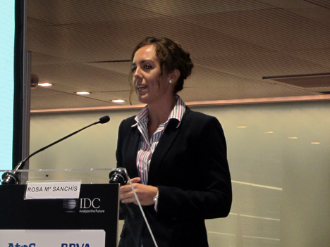 Rosa María Sanchís, de Ferrovial, durante su ponencia en Smart Cities 2012 organizado por IDC