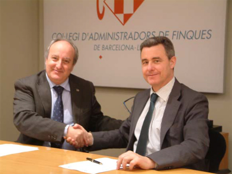 El presidente del CEEC, Carles Xavier Albà, y el presidente del CAFBL, E·nrique Vendrell en el acto de firma de colaboración.
