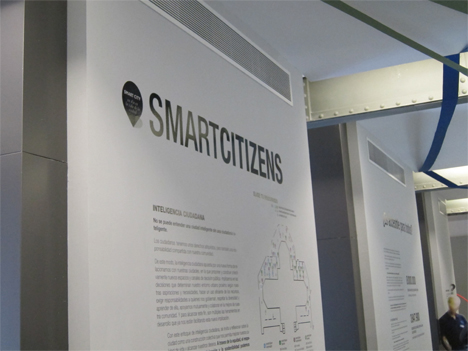 Mural de la exposición Smartcitizens