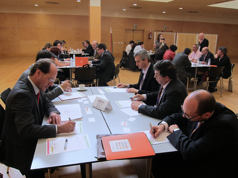 Grupos de trabajo en las mesas del I Workshop Smart Grids