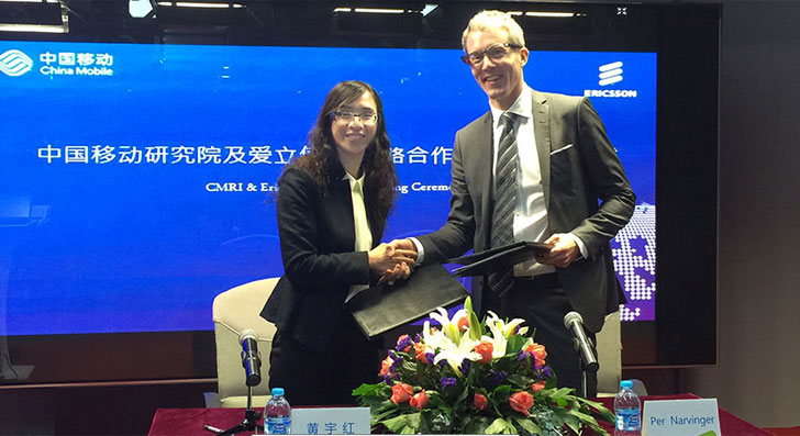 Firmantes del acuerdo entre China Mobile y Ericsson