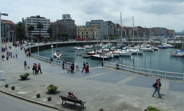 Puerto Deportivo de Gijón, Asturias