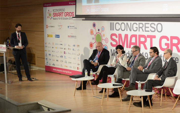 Debate en Mesa Redonda durante el III Congreso Smart Grids