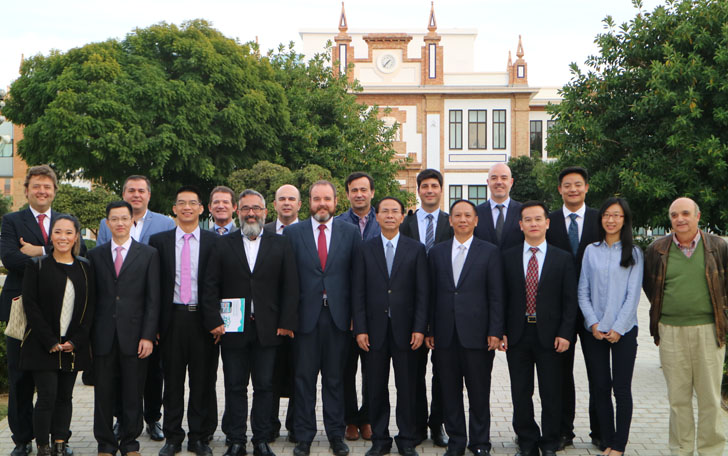 Participantes en la reunión entre el Clúster Andalucía Smart City y la delegación de la ciudad china de Shantou para conocer las aplicaciones españolas para ciudades inteligentes.