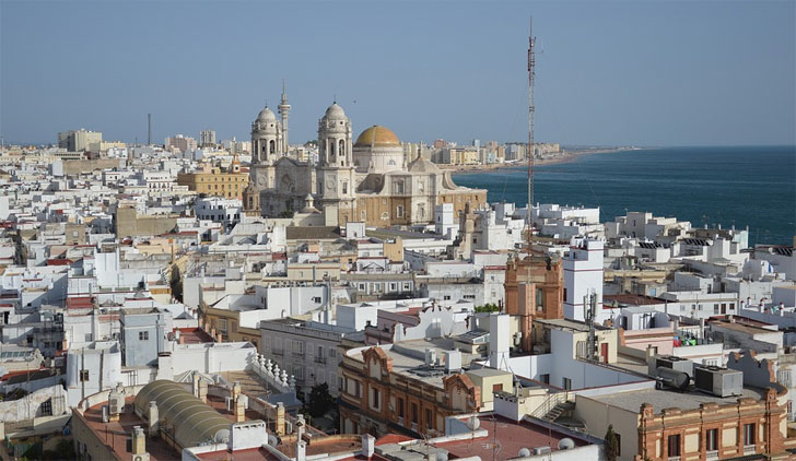 Vista de la ciudad de Cádiz, que presenta su Estrategia de Desarrollo Urbano Sostenible.