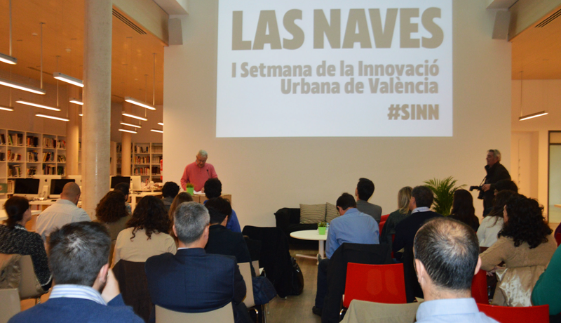 Joan Ribó, alcalde de valencia, habla ante los asistentes a la inauguración de la I Semana de la Innovación Urbana.