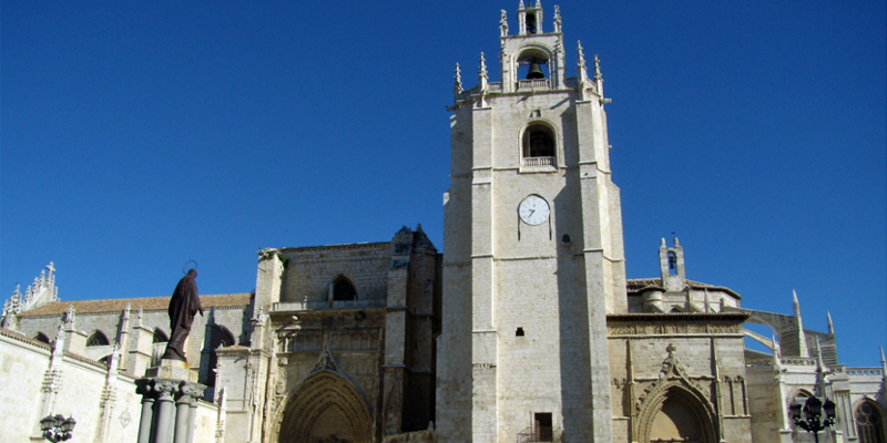 Catedral de Palencia, única ciudad que participa en el proyecto mySMARTLife que une economía y ciudadanos inteligentes para ciudades sostenibles.