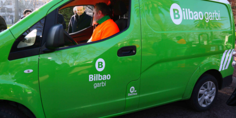 Vehículos eléctricos para el servicio de jardinería de Bilbao
