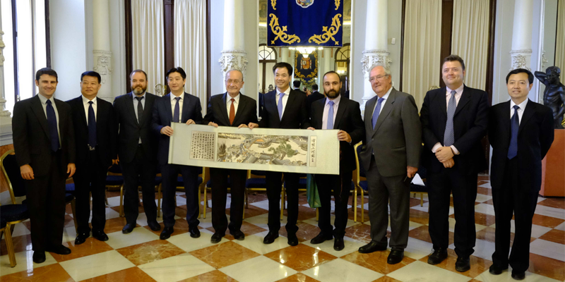 La delegación china en el Ayuntamiento de Málaga. 