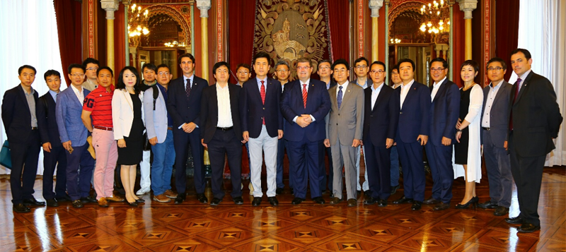 La primera delegación de funcionarios surcoreanos de la ciudad de Pohang, con su alcalde a la cabeza, visitó Bilbao el pasado mes de septiembre.