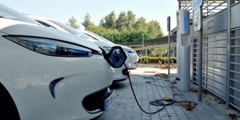 Andalucía destina 27 millones de euros para descarbonización del transporte, movilidad eléctrica y redes inteligentes