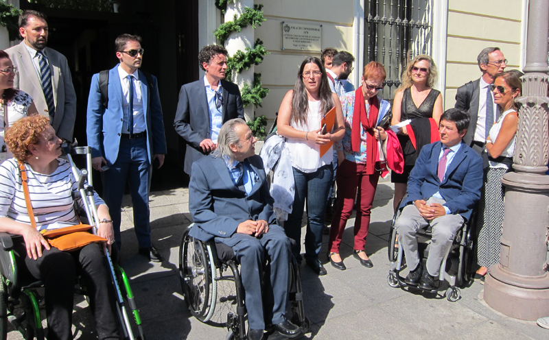 El Espacio Integrado Inteligente fue inaugurado por representantes de CENTAC, del Ayuntamiento de Alcalá de Henares y de empresas y asociaciones implicadas. 