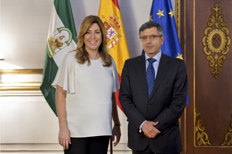 Figura 2. La Presidenta de la Junta de Andalucía, Susana Díaz y el Presidente de Vodafone España en la inauguración de Vodafone Smart Center.