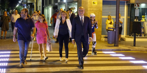 Primer paso de peatones inteligente con detección de viandantes y tecnología LED en Málaga