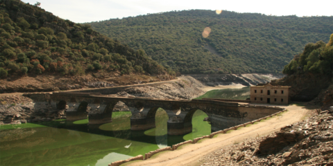 La Red de Hospederías de Extremadura tendrán puntos de recarga para coches eléctricos e híbridos