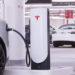 Tesla distribuirá en ciudades Supercargadores compactos y de menor potencia