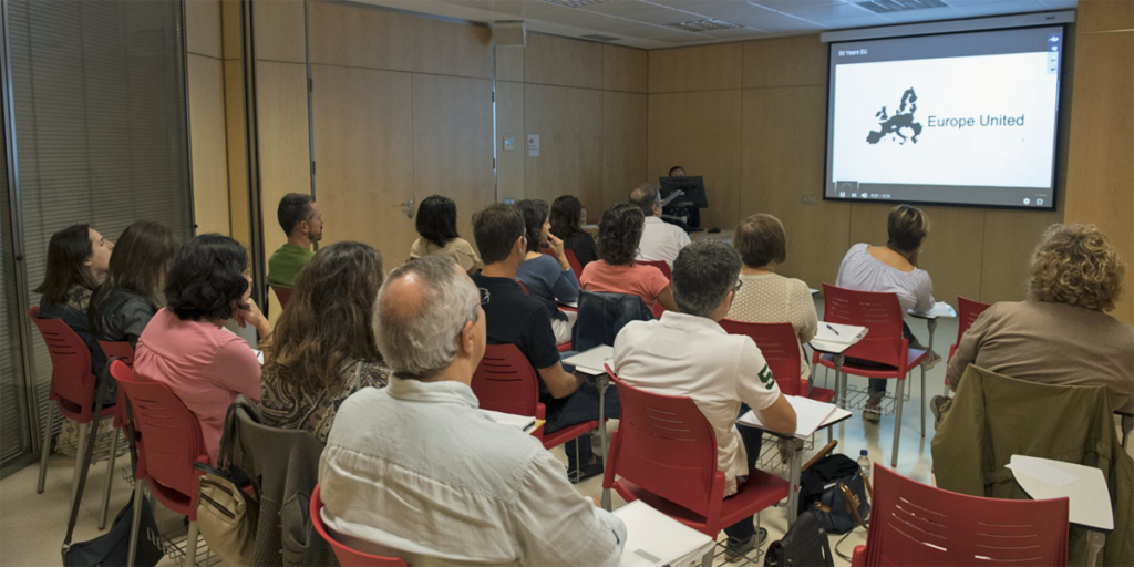 Primera sesión formativa impartida por la Diputación de Castellón a técnicos de los ayuntamientos de la provincia sobre las herramientas de financiación y fondos europeos para proyectos de ciudad.