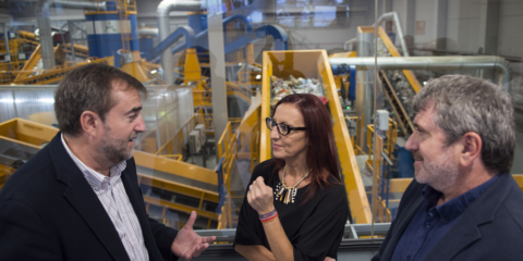 La digitalización de la recogida y gestión selectiva de residuos bonificará a quienes más reciclan