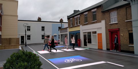 Un paso de cebra inteligente que se adapta en tiempo real a los peatones