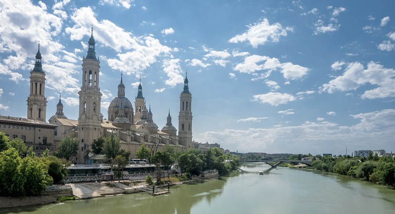 Vista de Zaragoza, cuyo Ayuntamiento participa en el programa TheBuyForYou para mejorar la eficiencia y la transparencia en la Administración Pública en los procesos de contratación y gestión del gasto.