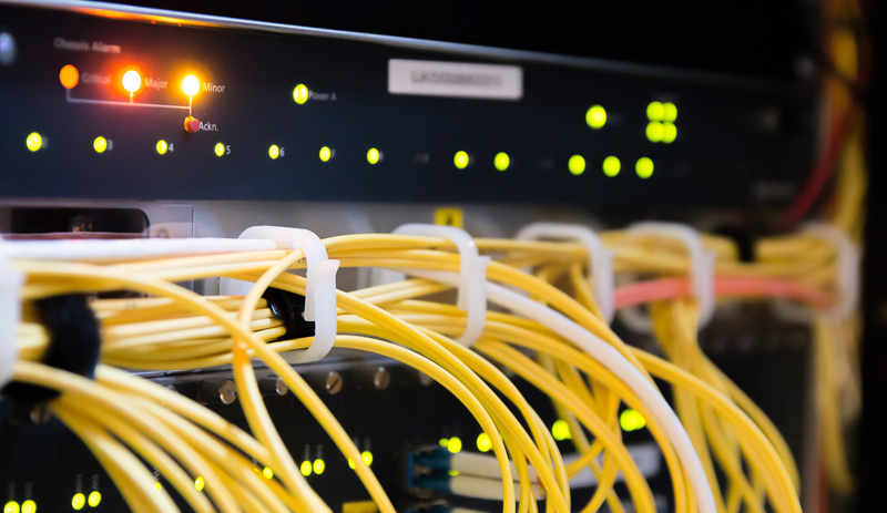 A España se destinarán 54 millones de euros de los 100 que el Banco Europeo de Inversiones (BEI) ha prestado a Cellnex para la mejora de infraestructuras de telecomunicaciones y mejora de redes móviles de banda ancha.