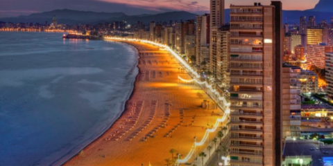 Benidorm ampliará la red wifi de acceso gratuito a todas sus playas
