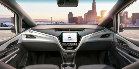El coche autónomo sin volante y sin pedales que General Motors quiere sacar al mercado en 2019
