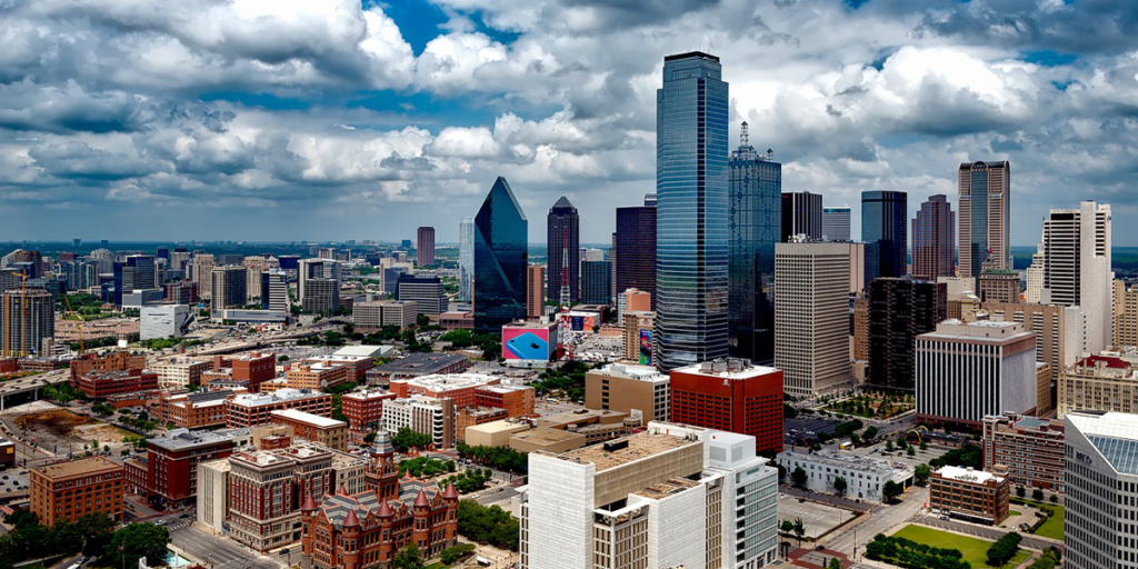 El sistema de gestión de tráfico que está implantando la ciudad de Dallas, en EE.UU., permite compartir datos con ciudades colindantes y facilita la mejora de la circulación y la seguridad.