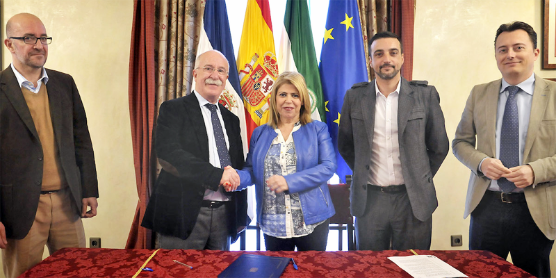 Firma del acuerdo entre el Ayuntamiento de Jerez de la Frontera y la empresa Elecam para renovar más de 3.000 luminarias y aplicar telegestión y monitorización a su alumbrado público dentro de su EDUSI.