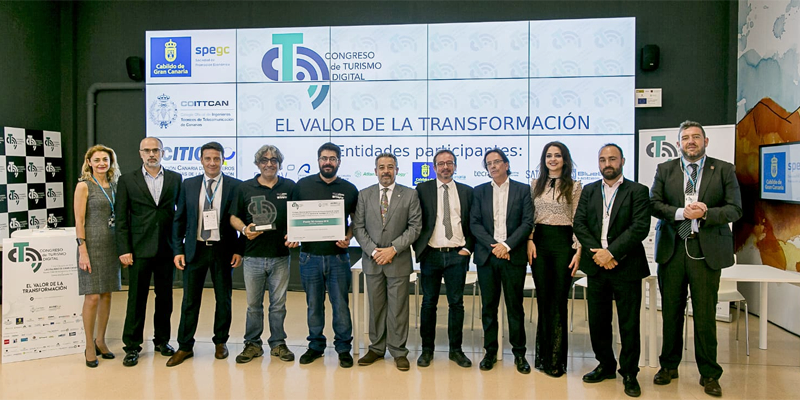 Durante el IV Congreso de Turismo Digital se entregó el primer premio del Concurso de Soluciones TIC para el Turismo a la aplicación de gamificación turística AGV-Express.