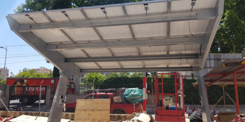 Palma pondrá en funcionamiento un punto de recarga eléctrica asociado a paneles solares fotovoltaicos