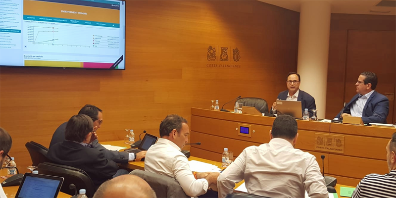 El consejero de Hacienda y Modelo Económico, Vicent Soler, presentó el visor presupuestario, una herramienta para consultar cómo se ejecutan las cuentas públicas de la Generalitat Valenciana.