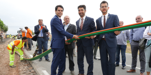 Soterran la red de fibra óptica en carreteras para extenderla a 55 municipios de la provincia de Barcelona