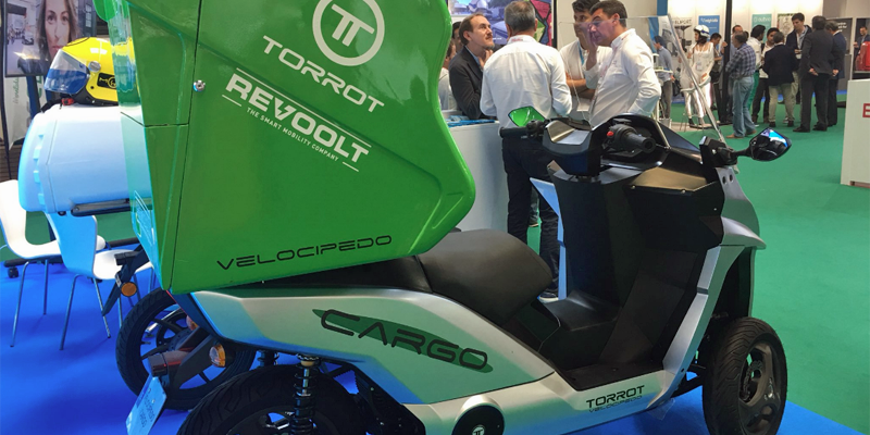 Vehículo de Revoolt para el reparto de última milla, un proyecto en el que quiere desarrollar toda una flota de vehículos eléctricos y autónomos.