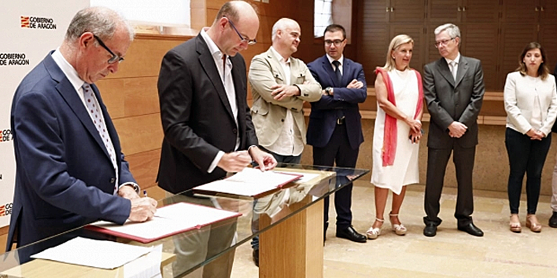 Firma del convenio entre el Gobierno de Aragón y la red nacional de blockchain Alastria.