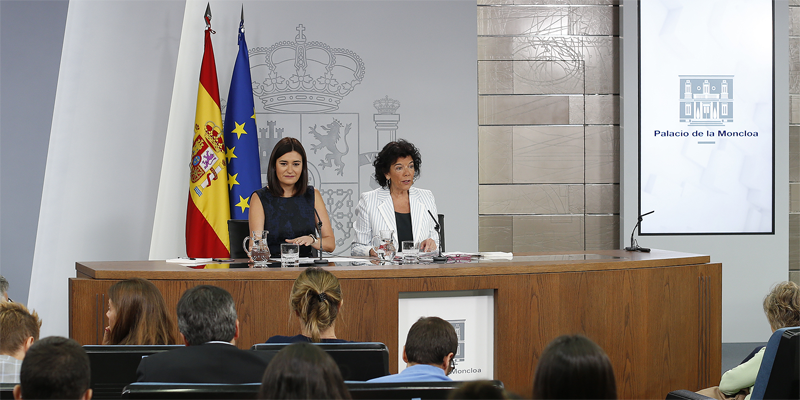 Rueda de prensa con las ministras Carmen Montón e Isabel Celaá, tras el Consejo de Ministros del viernes, en el que se aprobó la trasposición de la Directiva europea sobre ciberseguridad.