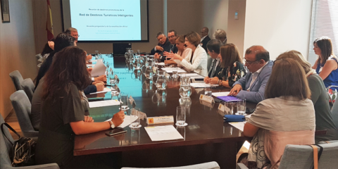 El Ministerio de Turismo constituirá una Red de Destinos Turísticos Inteligentes el próximo 11 de octubre