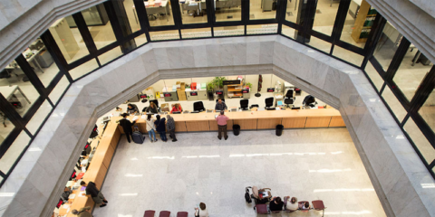 Los trámites mediante administración electrónica en Andalucía crecen un 30% este año