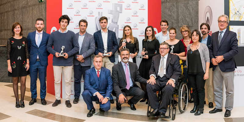 Foto de familia de la entrega de la 7ª Edición Premios Schindler Wspaña de Arquitectura.