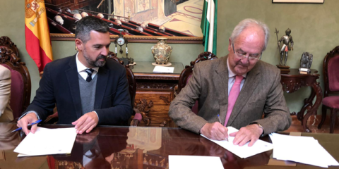 Rota firma un acuerdo con el Clúster Andalucía Smart City para desarrollar iniciativas de ciudad inteligente
