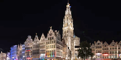 La catedral de Amberes ahorrará un 50% de energía con el proyecto de iluminación de Schréder