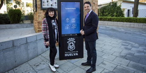 Huelva instala una red de puntos de información turística mediante pantallas táctiles