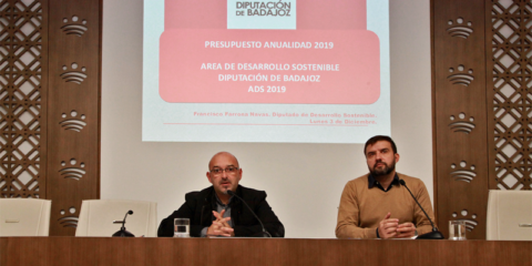 Una red de 32 estaciones de recarga permitirán recorrer la provincia de Badajoz en coche eléctrico en 2019