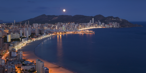 Benidorm logra su certificación como primer Destino Turístico Inteligente en España