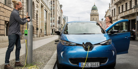 Berlín tendrá 1.000 puntos de recarga eléctrica en las farolas de sus calles y otros 600 en edificios